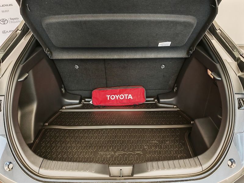 Toyota C-HR 2.0 Hybrid 4x2 Executive - fotka 14 z 48