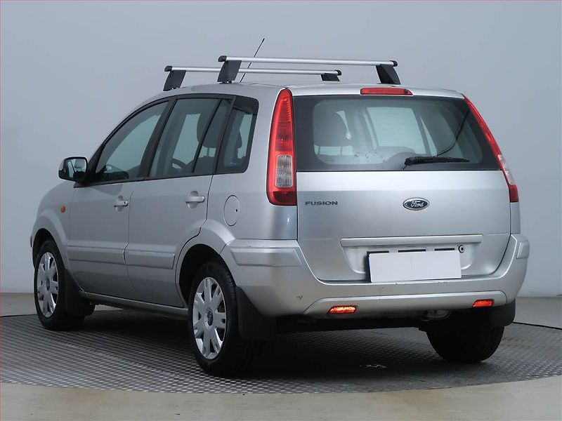 Ford Fusion (2010) 1.4, ČR,1.maj, po STK - fotka 4 z 13