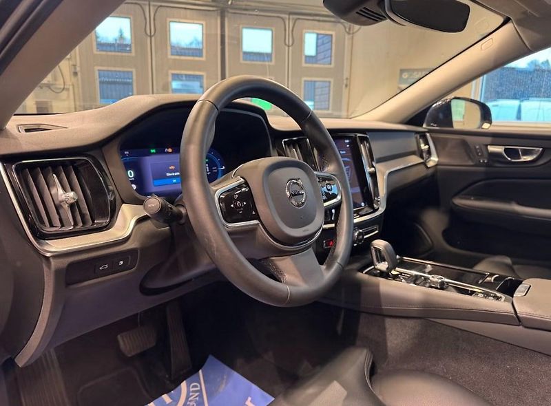 Volvo S60 Recharge T8 AWD 360k BLIS Kůže - fotka 7 z 26