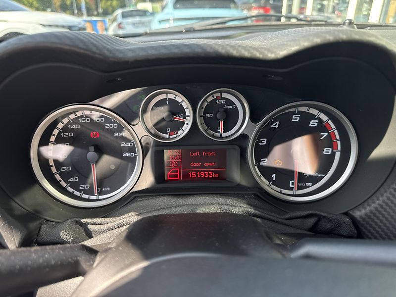 Alfa Romeo MiTo 1,4T - fotka 18 z 24