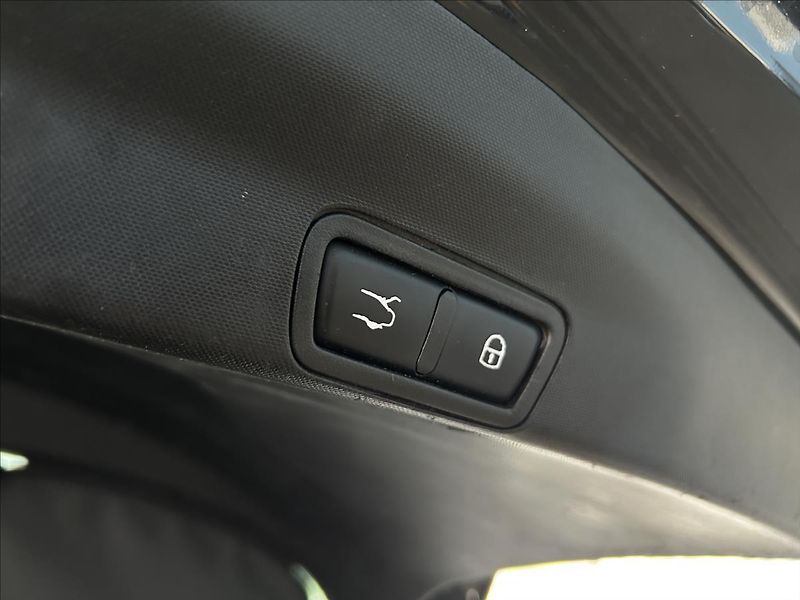 Alfa Romeo Stelvio 2,2   JTD 132kW,AUTOMAT,SERVIS - fotka 28 z 30