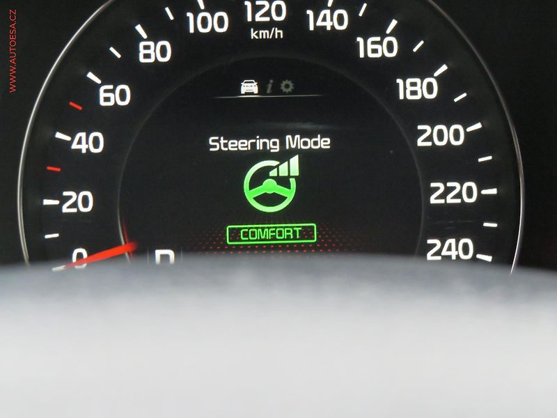 Kia Sorento (2015) 2.2CRDi, 2.maj,ČR, AT - fotka 21 z 29