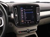 Volvo XC40 (2018) D4 AWD - náhled 12