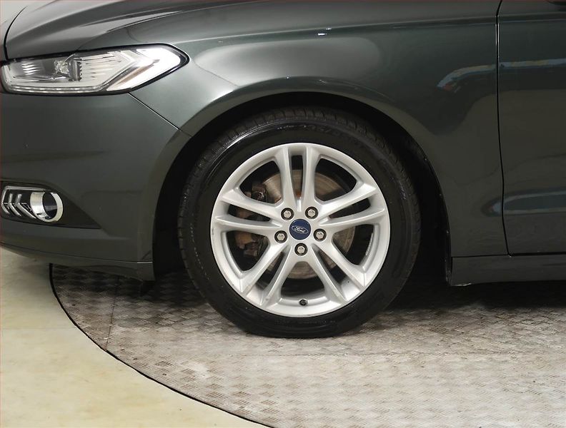 Ford Mondeo (2016) Titanium 2.0 TDCI, 4X4 - fotka 15 z 18