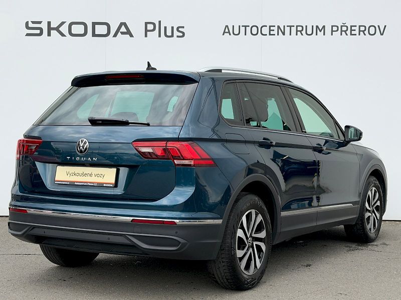 Volkswagen Tiguan (2022) 1.5 TSI 110kW DSG Life Matrix - fotka 2 z 35
