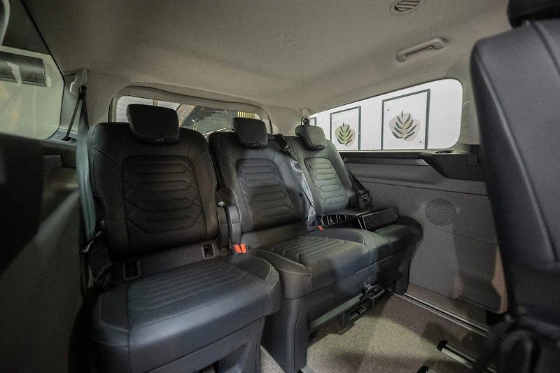 Ford Tourneo Custom 2.0 EcoBlue 125 kW 4x4 - fotka 18 z 48