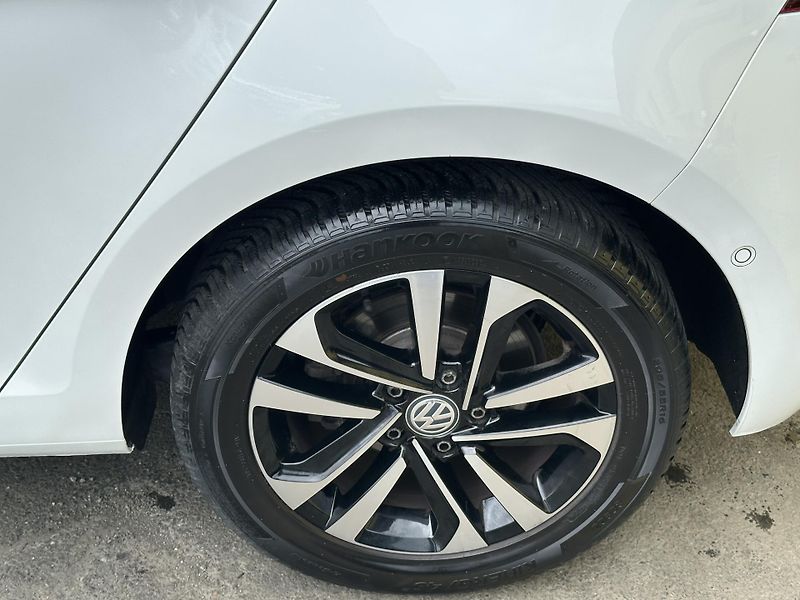 Volkswagen Golf (2019) IQ.DRIVE 1.5TSI110kW 2.Maj. - fotka 38 z 40
