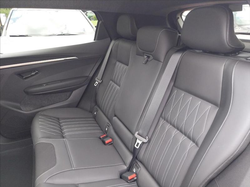 Mitsubishi Eclipse Cross (2026) 0,0 160kW / 87kWh  BEV INSTYLE - fotka 8 z 9