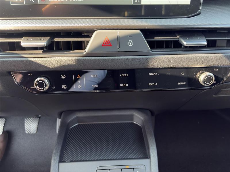 Kia Stonic (2025) 1,0   T-GDI SPIN - fotka 16 z 20
