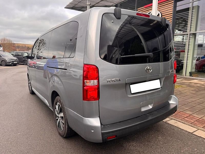Toyota ProAce Verso L2 VIP 7s - fotka 5 z 8