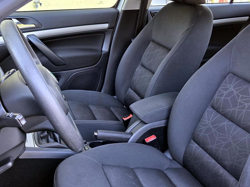 Škoda Octavia 1,2TSi Amb. *SERV.KNÍŽKA*      - fotka 28 z 39