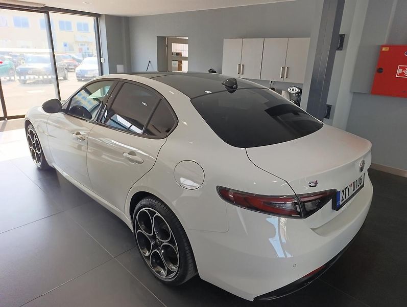 Alfa Romeo Giulia (2026) Veloce 2,2 JTDm 210k Q4 - fotka 7 z 20