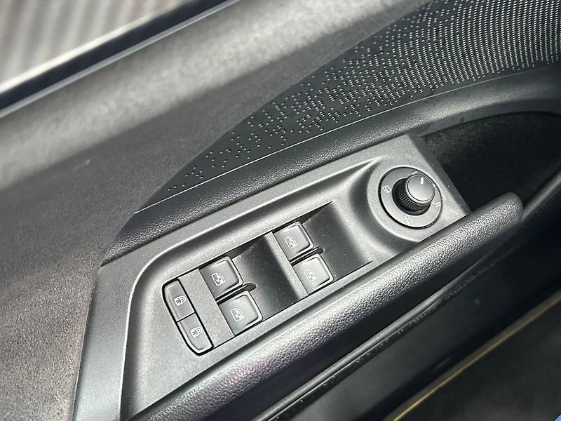 Škoda Enyaq RS 82kWh elektro - fotka 21 z 27