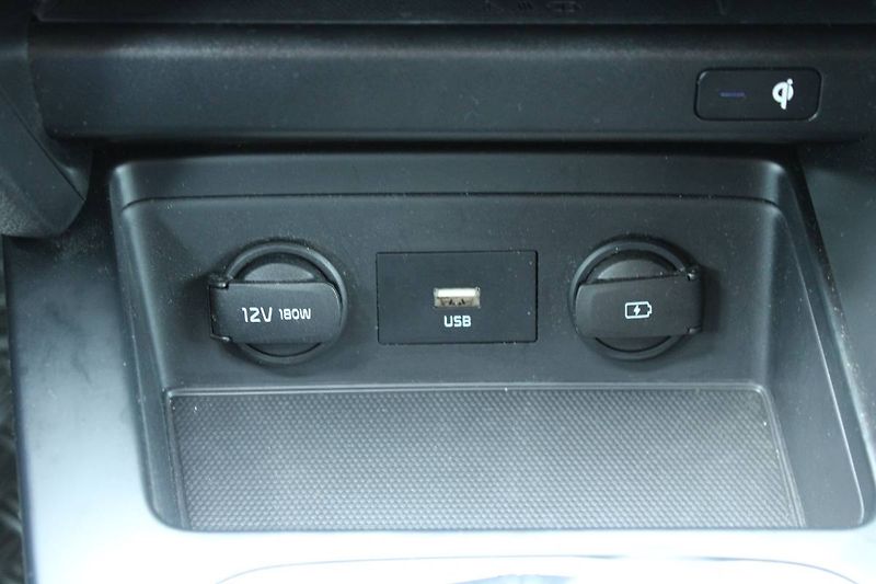 Kia Ceed (2022) 1.5 T-GDI TOP 117kW LED manuál - fotka 9 z 28