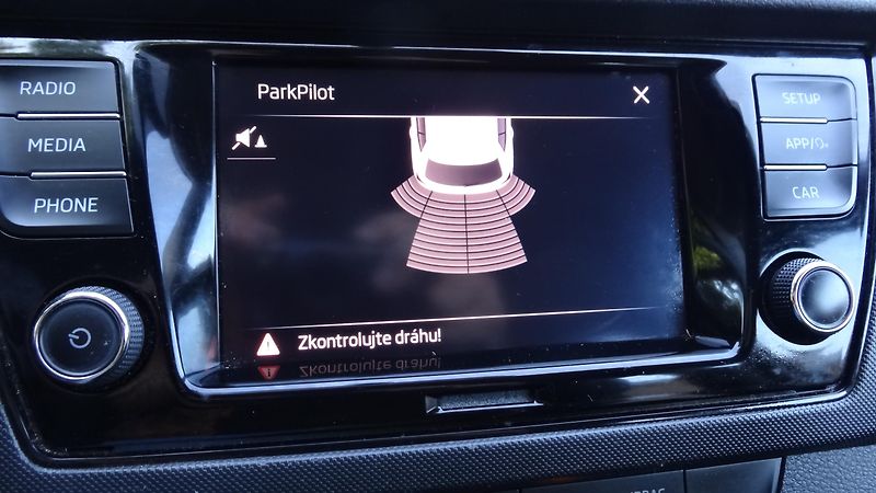 Škoda Fabia 1.0TSi Ambition + sada kol - fotka 10 z 15
