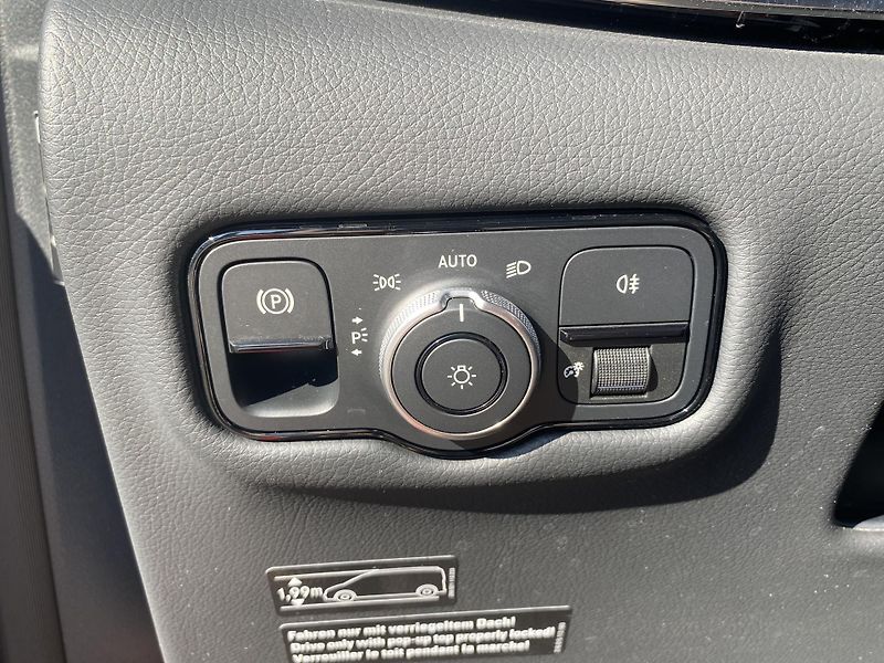 Mercedes-Benz Třídy V MarcoPolo 250d 4M AIRMATIC - fotka 22 z 26