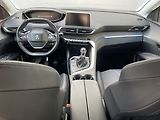 Peugeot 3008 (2018) 1.5 HDi, Allure, navi, kamera - náhled 8