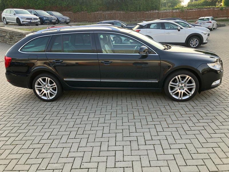 Škoda Superb (2013) 2.0TDI 125kW DSG ELEGANCE + - fotka 3 z 34