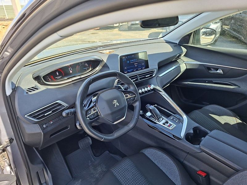Peugeot 5008 ACTIVE PACK 1.5 BHDi 130k EAT8 - fotka 14 z 27