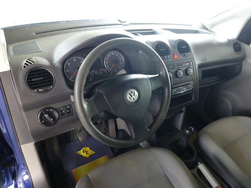 Volkswagen Caddy (2008) 1,9TDI*KLIMA*ALU*SADA KOL*5MÍS - fotka 11 z 20