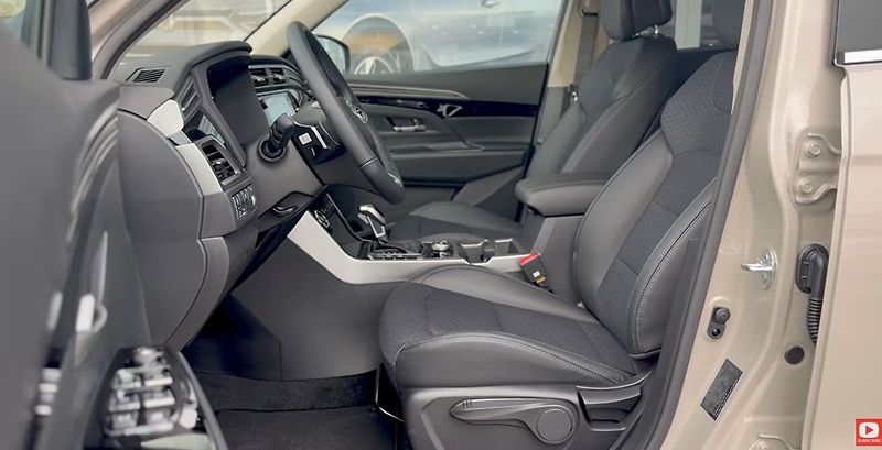 KGM Korando (2026) Elegant FWD A6 - fotka 3 z 6