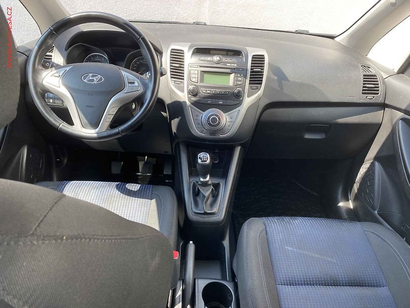 Hyundai ix20 (2019) 1.6CVVT, ČR, AC - fotka 8 z 16