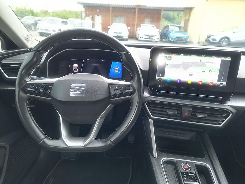 Seat Leon 1.0 eTSi AT 81KWNAVI/MATRIXLED - fotka 30 z 67