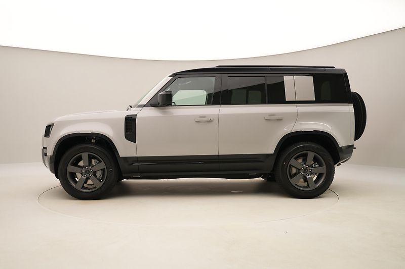 Land Rover Defender (2026) 110 D350 X-Dynamic HSE - fotka 9 z 56