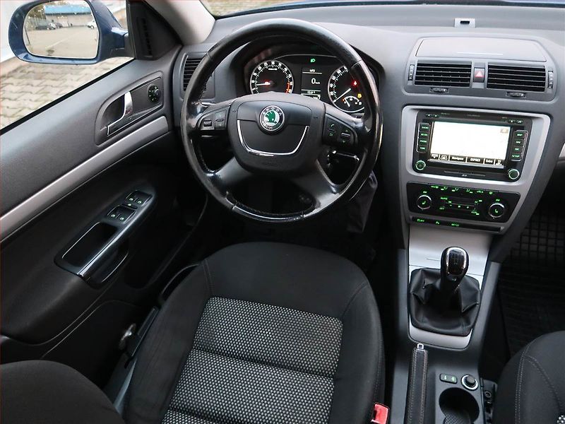 Škoda Octavia (2012) 1.6 TDI 4x4, 4X4, Serv.kniha - fotka 7 z 17