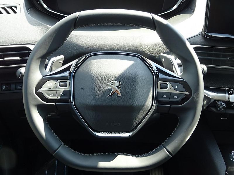 Peugeot 3008 (2023) ALLURE PACK 1.5 BHDi 130 EAT8 - fotka 21 z 49