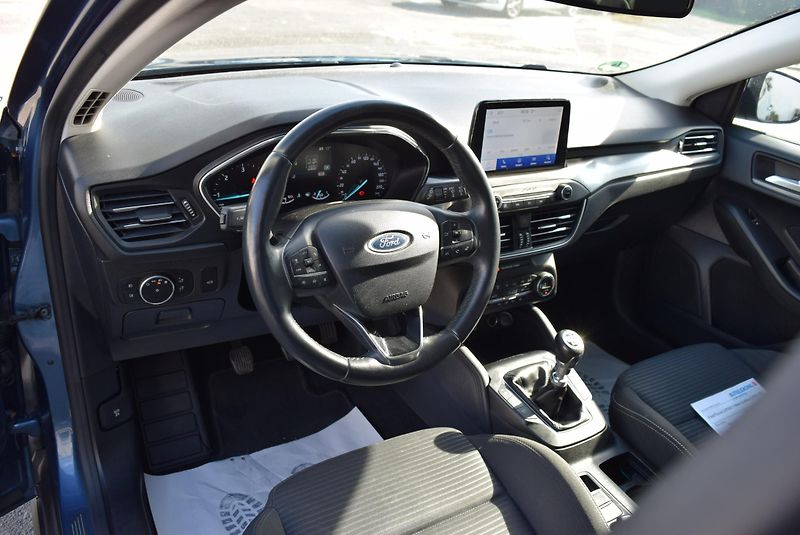 Ford Focus (2019) 2.0TDCI 110kw EcoBlue TAŽN LED - fotka 22 z 49