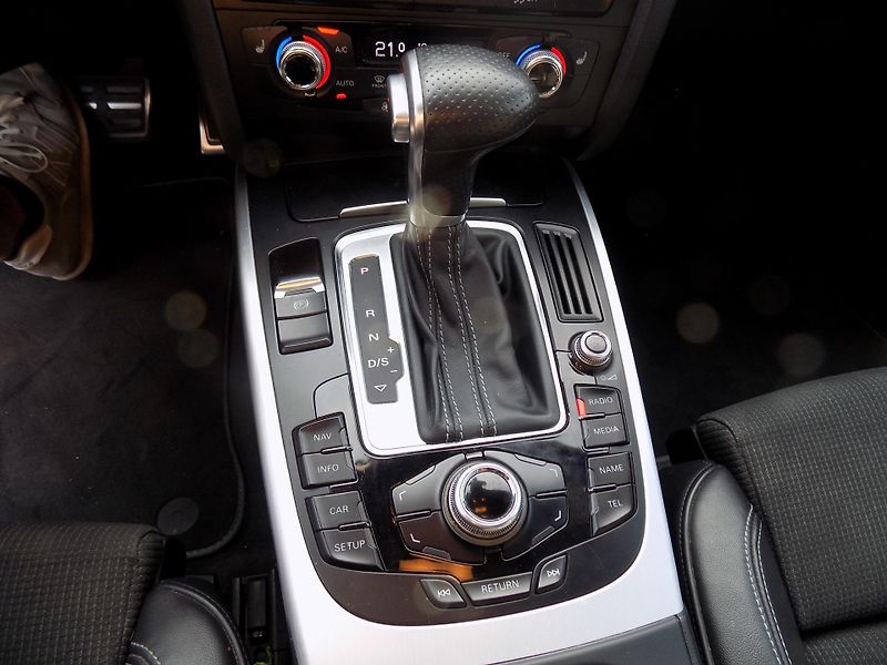 Audi A5 3,0 TDI 150KW NEZÁVISLÉ TOPENÍ - fotka 30 z 38