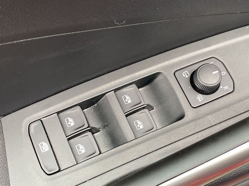 Škoda Fabia (2024) 1.0 TSI Top Selection - fotka 21 z 34