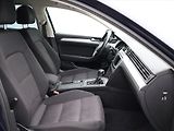 Volkswagen Passat 1.4 TSI 110kW LED DSG Tažné - náhled 12