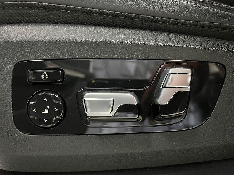 BMW X5 40d xDrive M-PAKET, EL. TAŽNÉ, - fotka 25 z 30