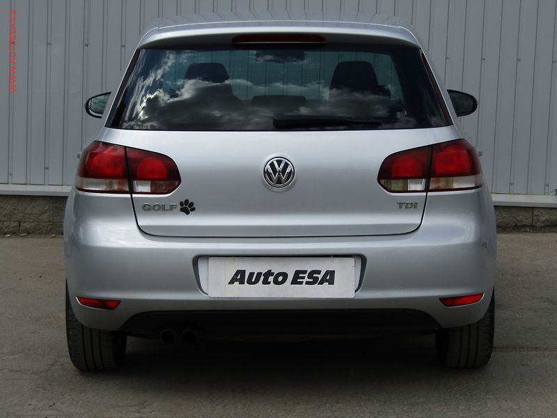 Volkswagen Golf (2008) 2.0TDi, Highline - fotka 5 z 17
