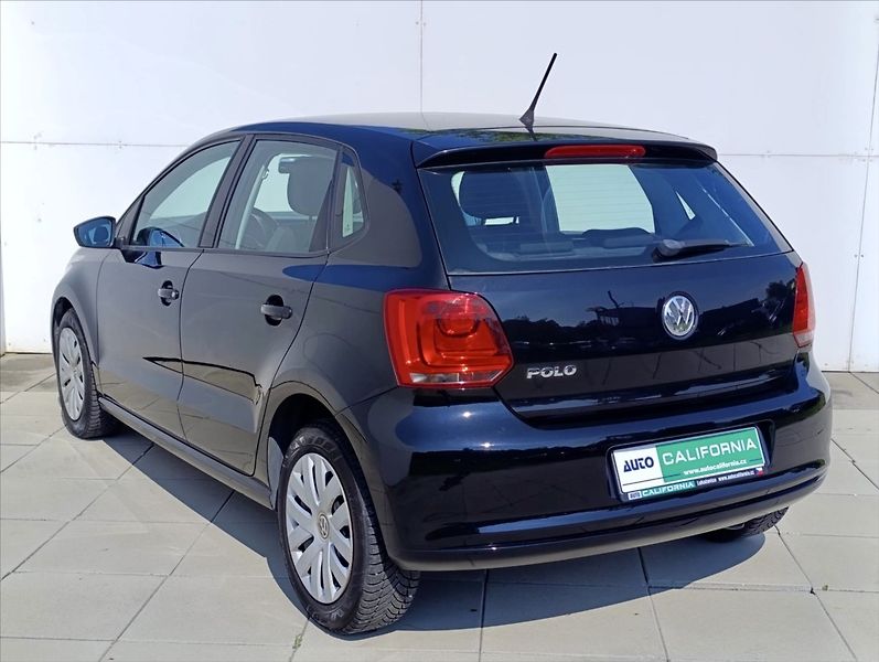 Volkswagen Polo 1,2 i Klimatizace - fotka 10 z 31
