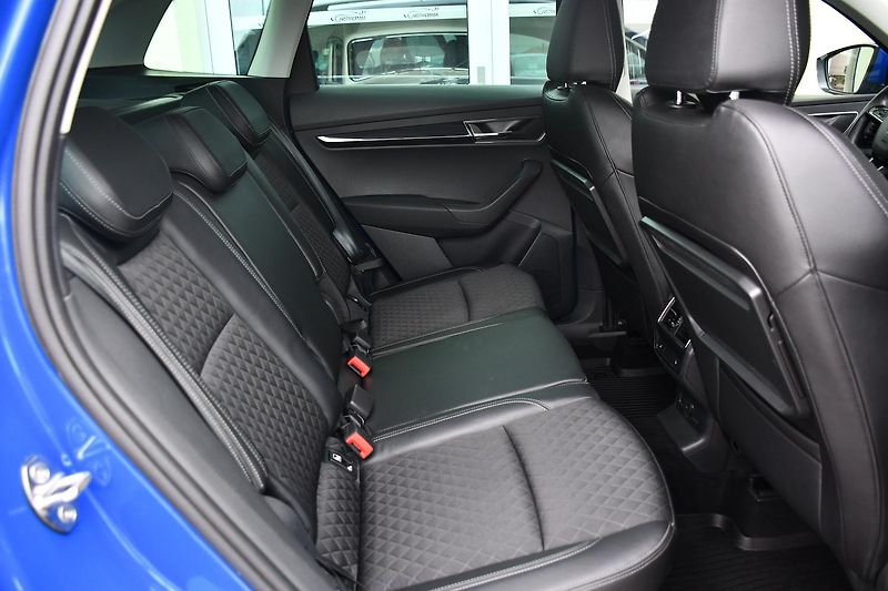 Škoda Karoq 1.6TDi STYLE TAŽNÉ 2xPNEU ČR - fotka 21 z 37