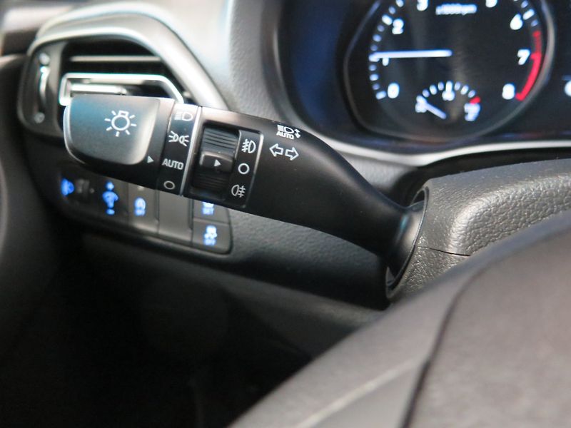 Hyundai i30 (2021) 1.5T-GDi MHEV,tažné,kamera,nav - fotka 14 z 29