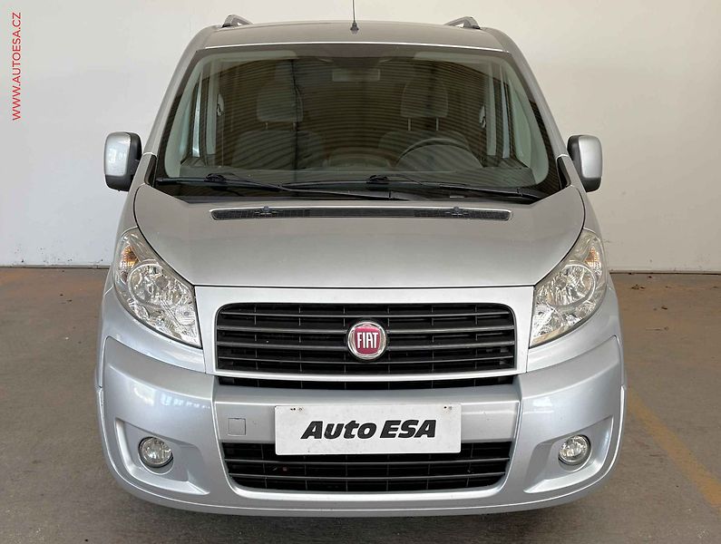 Fiat Scudo (2015) 2.0MJT L2 8míst, 1.maj, AC - fotka 2 z 15