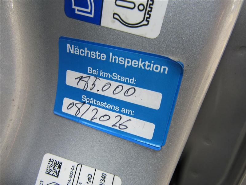 Ford Tourneo Connect 1,5 TDCi 88kW 5 Míst Long - fotka 30 z 32