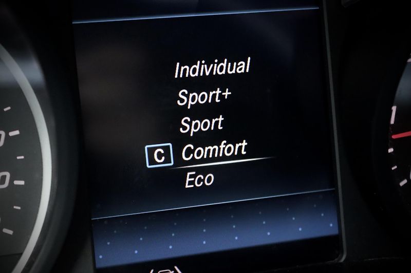 Mercedes-Benz Třídy C 180 T 115 kW 9G-Tronic - fotka 41 z 41