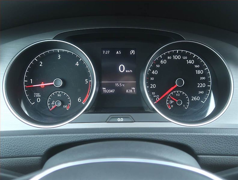Volkswagen Golf (2014) 1.6 TDI, Navi, Tempomat - fotka 11 z 15