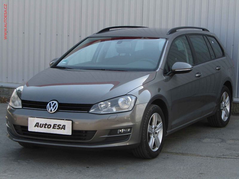 Volkswagen Golf (2014) 1.2 TSi, Comfortline, +kola - fotka 3 z 20