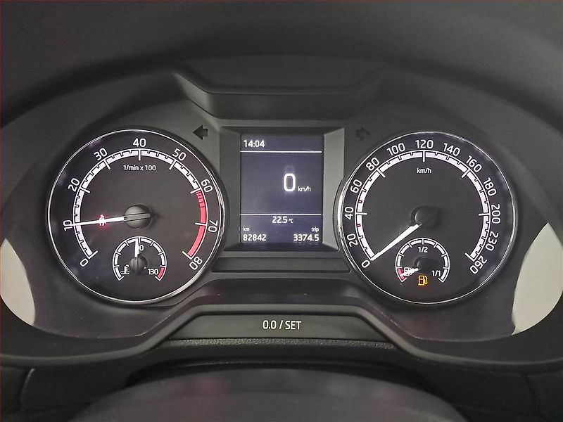 Škoda Octavia (2019) Ambition 1.0 TSI, Tempomat - fotka 11 z 14