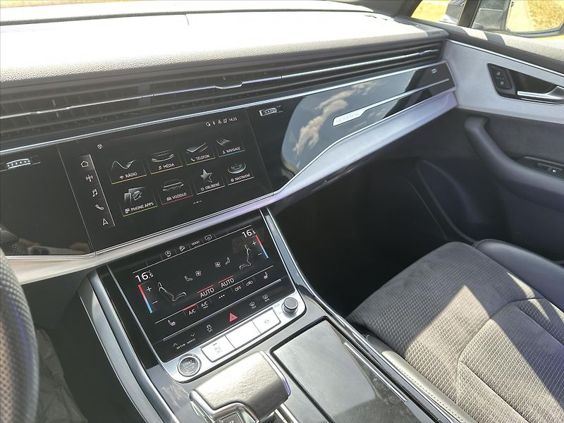 Audi Q7 3.0 - fotka 20 z 36