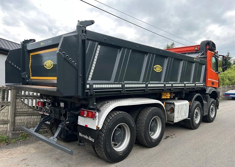 Mercedes-Benz (2017) Arocs 3251 8x4 Bordmatik  - fotka 6 z 12