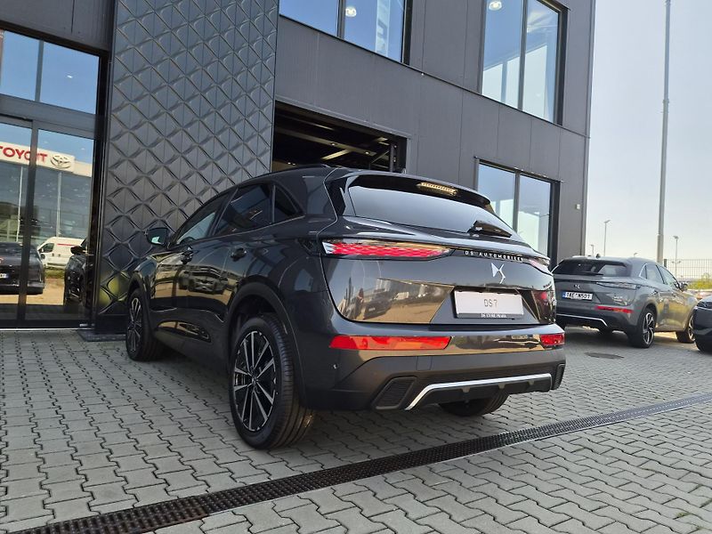 DS Automobiles DS7 (2025) EDITION FRANCE 1.5 BlueHDi 1 - fotka 13 z 14