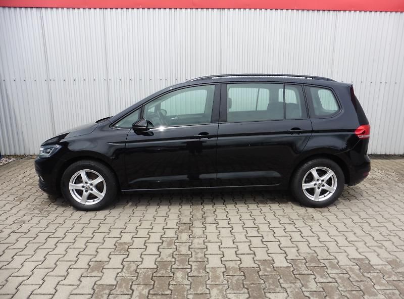 Volkswagen Touran 1.6 TDI Comfortline DSG, ACC, - fotka 6 z 17