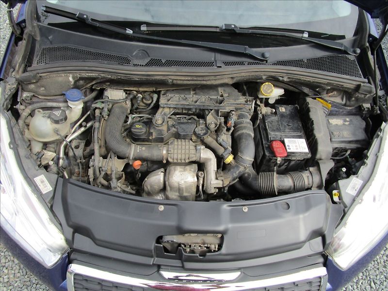 Peugeot 208 1.4HDi  Klima, 2. maj. - fotka 33 z 36